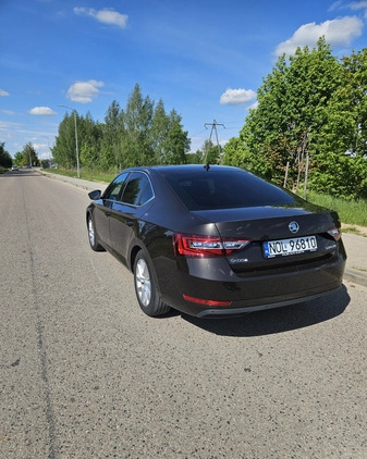 Skoda Superb cena 85000 przebieg: 161000, rok produkcji 2018 z Barczewo małe 191